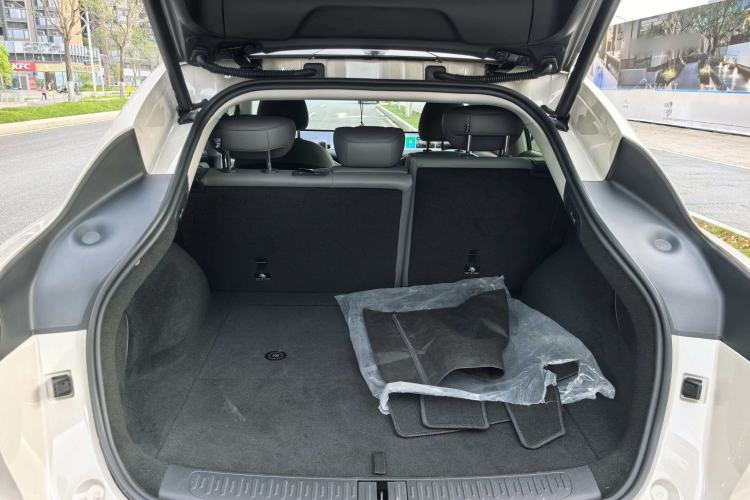 Used IM LS6 2023 Max Standard Edition Trunk