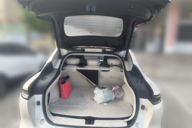 Used IM LS6 2023 Max Standard Edition Trunk