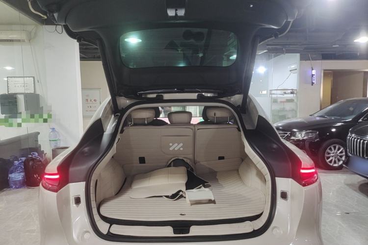 Used IM LS6 2023 Max Standard Edition Trunk