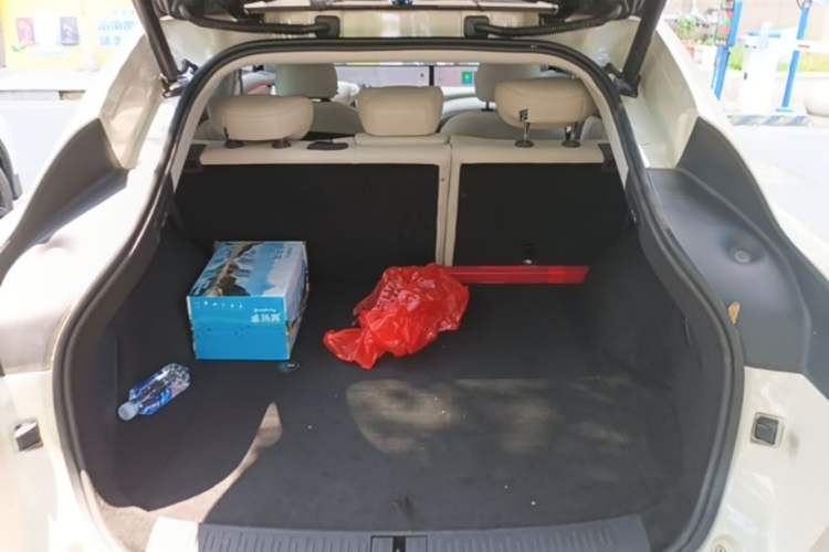 Used IM LS6 2023 Max Standard Edition Trunk