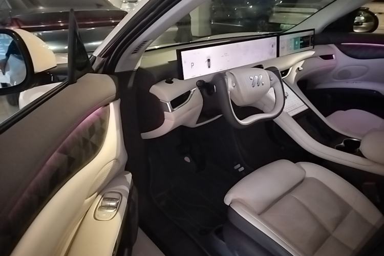 Used IM LS6 2023 Max Standard Edition Driver Seat