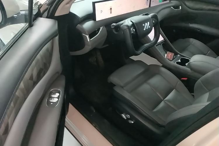 Used IM LS6 2023 Max Standard Edition Driver Seat