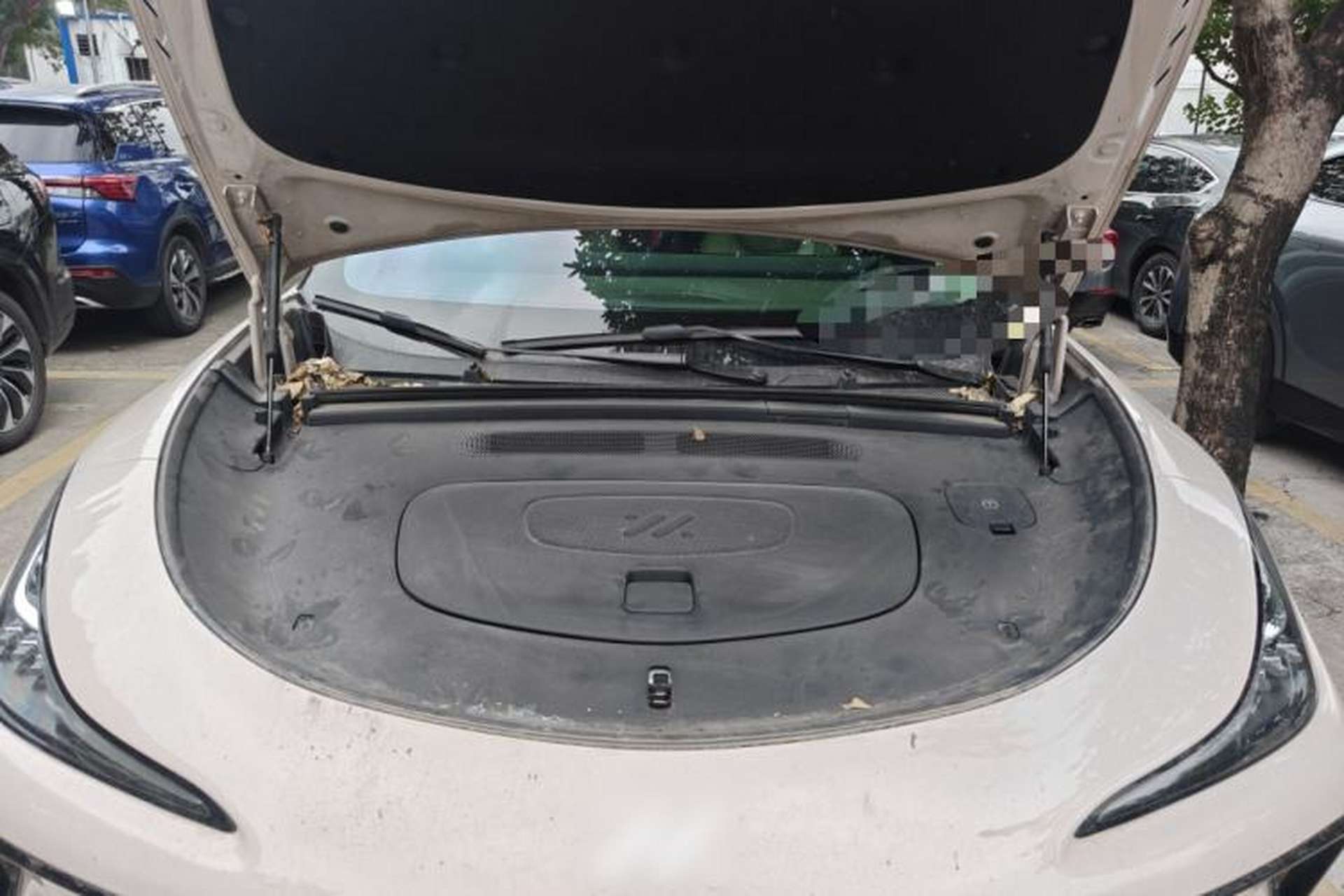Used IM LS6 2023 Max Extended-Range Version Engine Bay