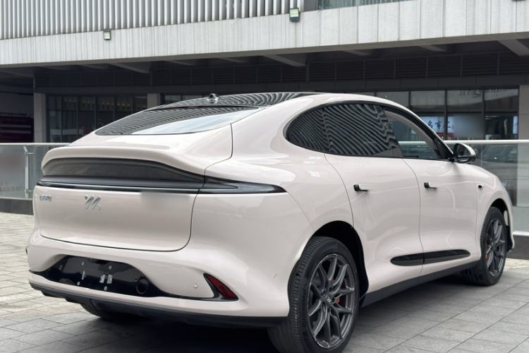 Used IM LS6 2023 Max Standard Edition Exterior 2