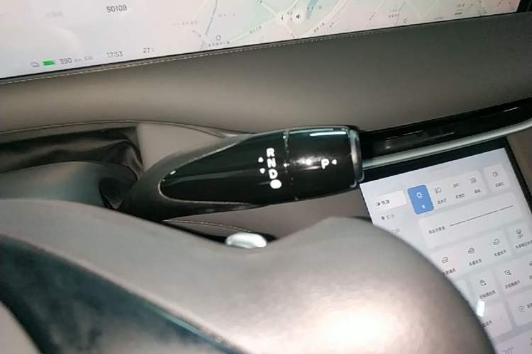 Used IM LS6 2023 Max Standard Edition Gear Lever