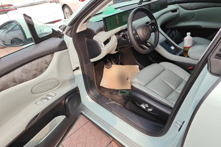Used IM LS6 2023 Max Enhanced Performance Edition Driver Seat