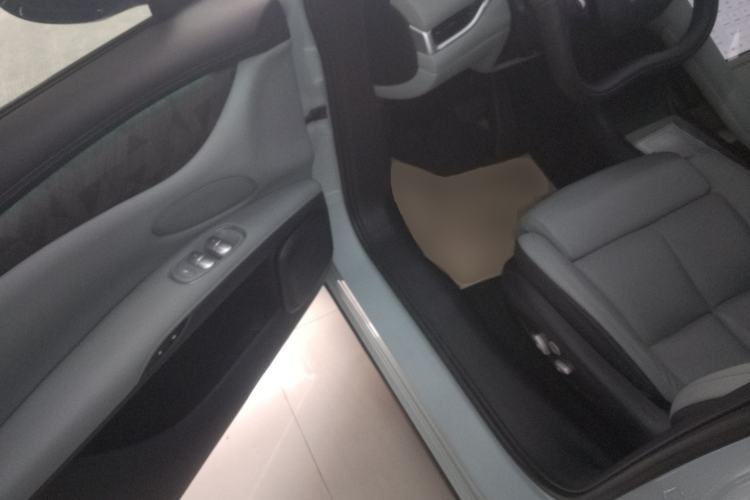 Used IM LS6 2023 Max Standard Edition Driver Seat