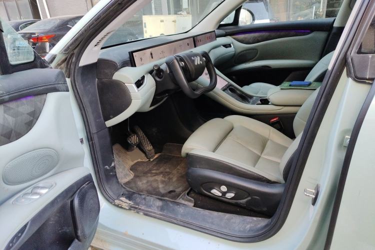 Used IM LS6 2023 Max Enhanced Performance Edition Driver Seat