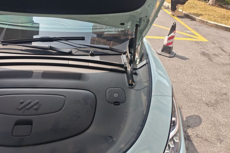 Used IM LS6 2023 Max Standard Edition Engine Bay Left