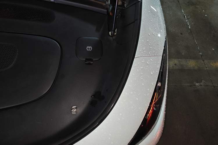 Used IM LS6 2023 Max Enhanced Performance Edition Engine Bay Left