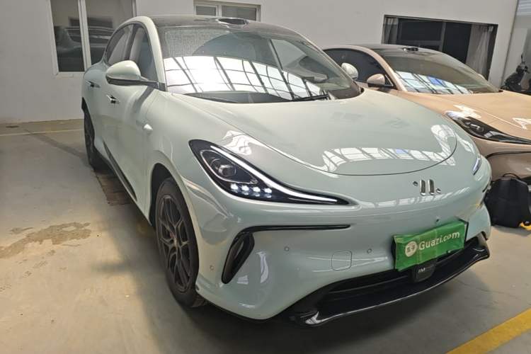 Used IM LS6 2023 Max Standard Edition Front Right 45 Deg