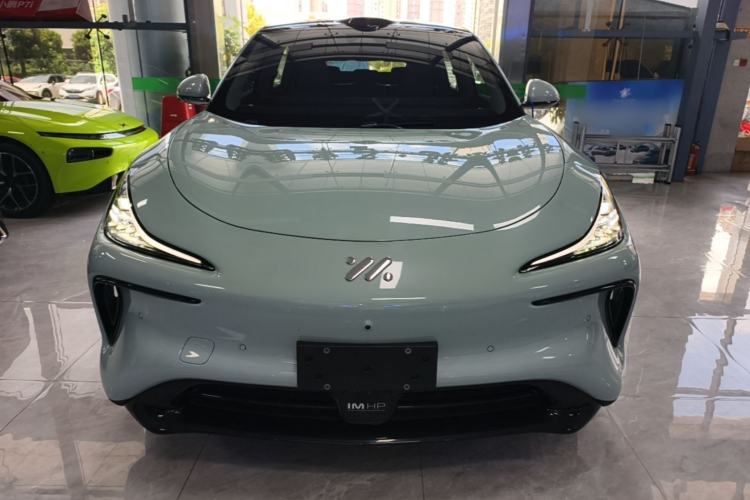 Used IM LS6 2023 Max Enhanced Performance Edition Front