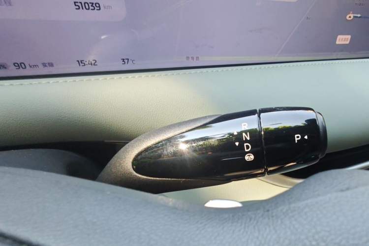 Used IM LS6 2023 Max Standard Edition Gear Lever