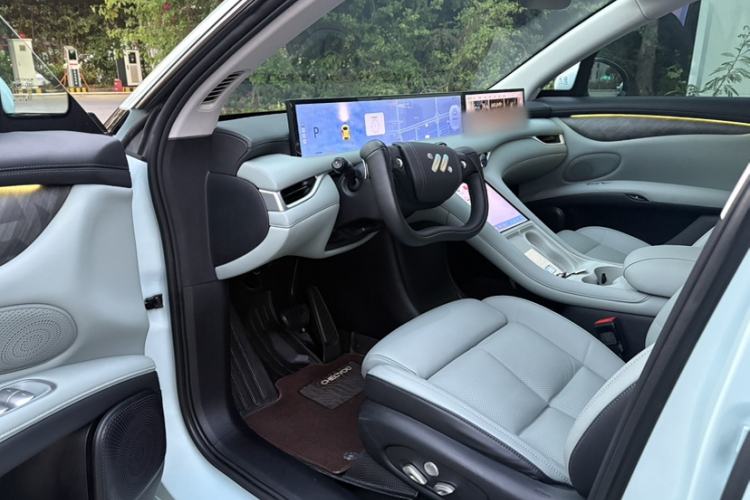 Used IM LS6 2023 Max Long-Range Version Interior 4