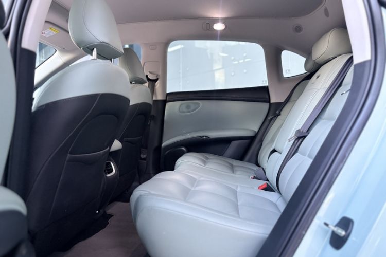 Used IM LS6 2023 Max Enhanced Performance Edition Interior 4
