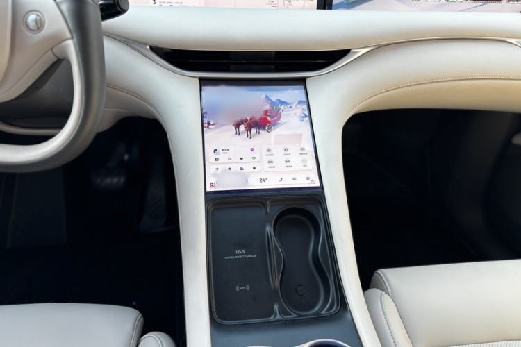 Used IM LS6 2023 Max Standard Edition Interior 4