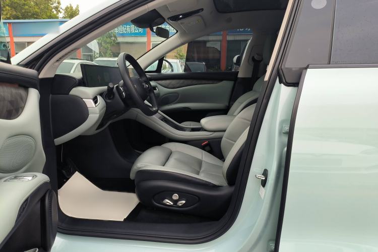 Used IM LS6 2023 Max Enhanced Performance Edition Interior 6