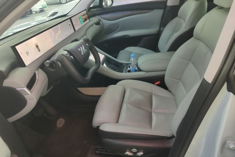 Used IM LS6 2023 Max Extended-Range Version Left Front Seat