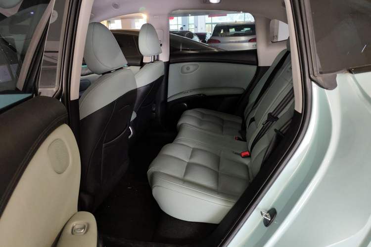 Used IM LS6 2023 Max Enhanced Performance Edition Left Rear Seat