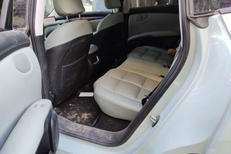 Used IM LS6 2023 Max Enhanced Performance Edition Left Rear Seat