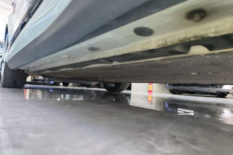 Used IM LS6 2023 Max Enhanced Performance Edition Left Side Sill
