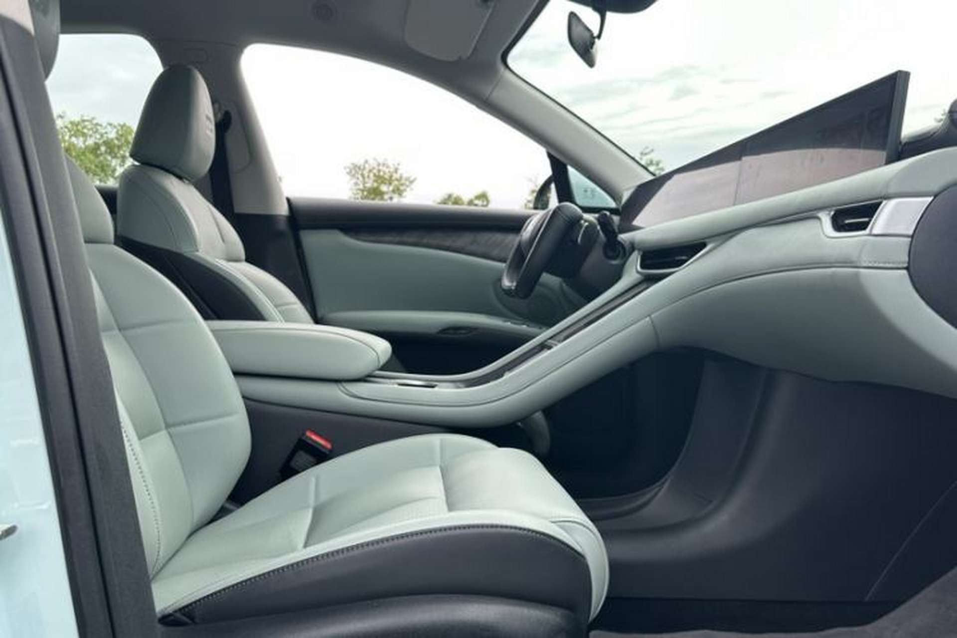 Used IM LS6 2023 Max Enhanced Performance Edition Right Front Seat