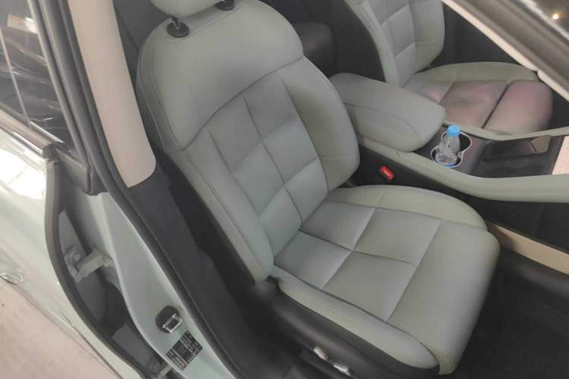 Used IM LS6 2023 Max Extended-Range Version Right Front Seat