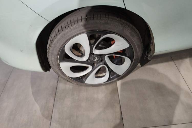 Used IM LS6 2023 Max Enhanced Performance Edition Right Rear Wheel Hub