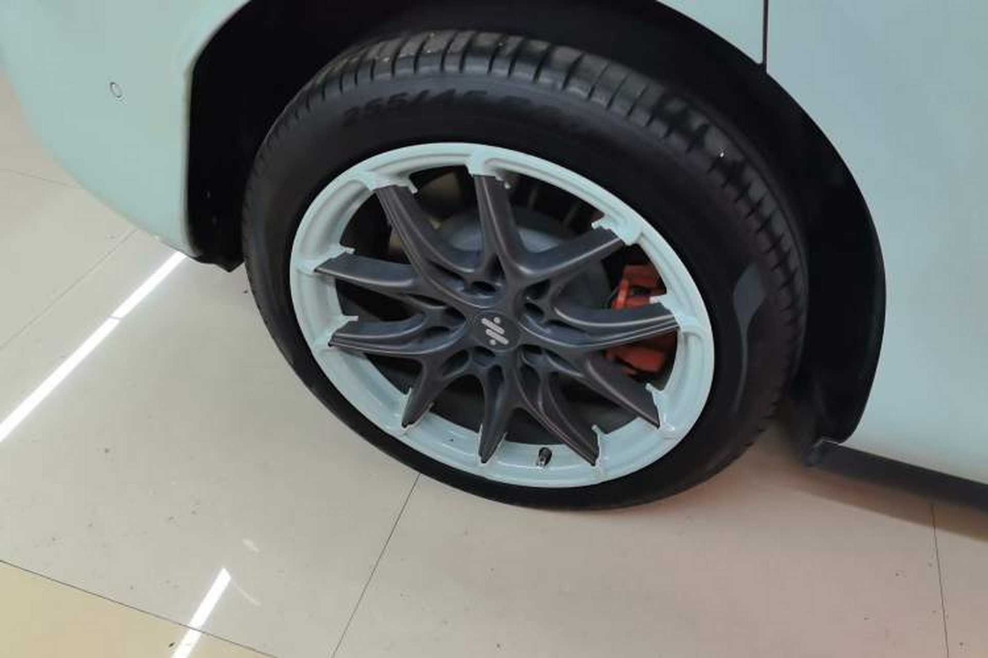 Used IM LS6 2023 Max Standard Edition Right Rear Wheel Hub
