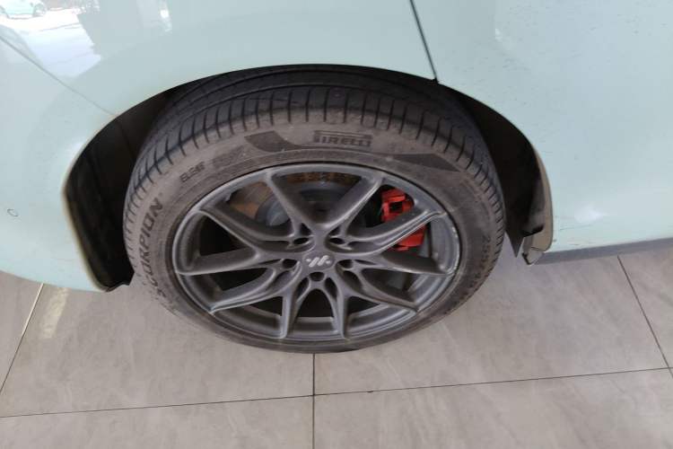 Used IM LS6 2023 Max Standard Edition Right Rear Wheel Hub