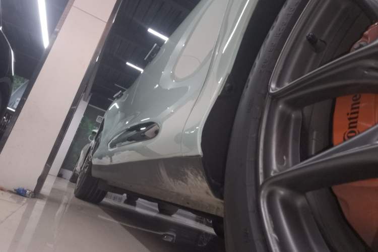 Used IM LS6 2023 Max Standard Edition Right Side Sill