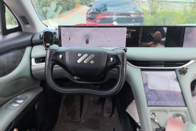 Used IM LS6 2023 Max Standard Edition Steering Wheel