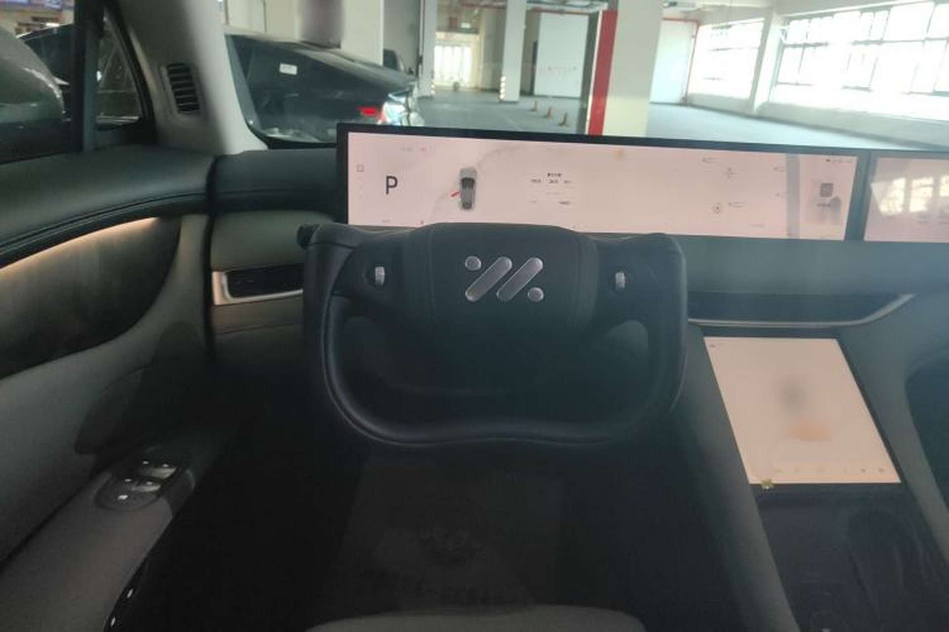 Used IM LS6 2023 Max Extended-Range Version Steering Wheel
