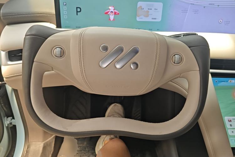 Used IM LS6 2023 Max Standard Edition Steering Wheel