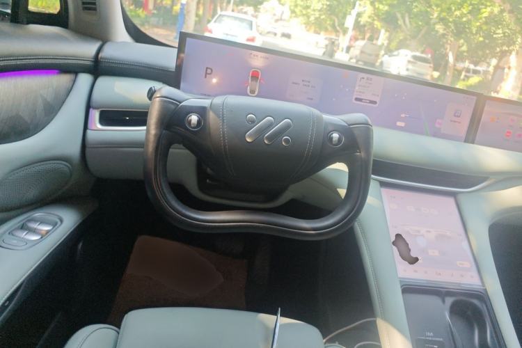 Used IM LS6 2023 Max Standard Edition Steering Wheel