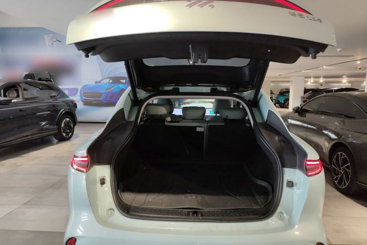Used IM LS6 2023 Max Enhanced Performance Edition Trunk