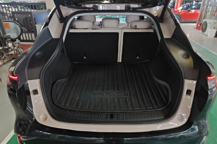 Used IM LS6 2023 Max Standard Edition Trunk