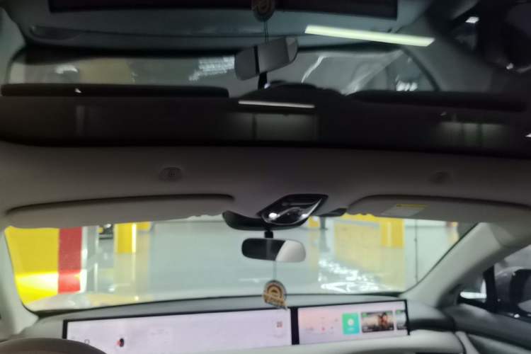Used IM LS6 2023 Max Long-Range Version Headliner