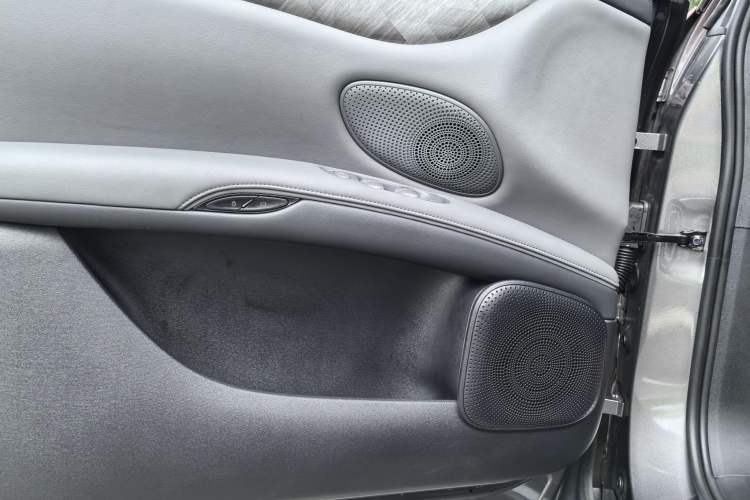 Used IM LS6 2023 Max Standard Edition Interior 5