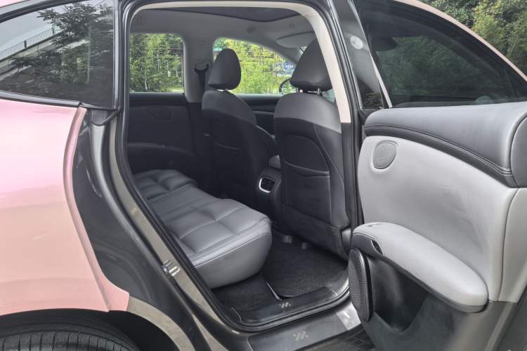 Used IM LS6 2023 Max Standard Edition Interior 7