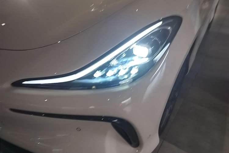 Used IM LS6 2023 Max Standard Edition Left Front Headlight