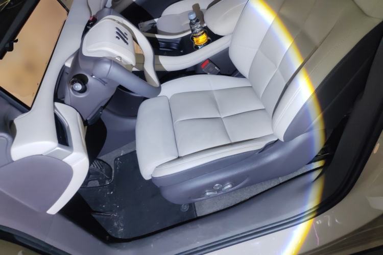 Used IM LS6 2023 Max Standard Edition Left Front Seat