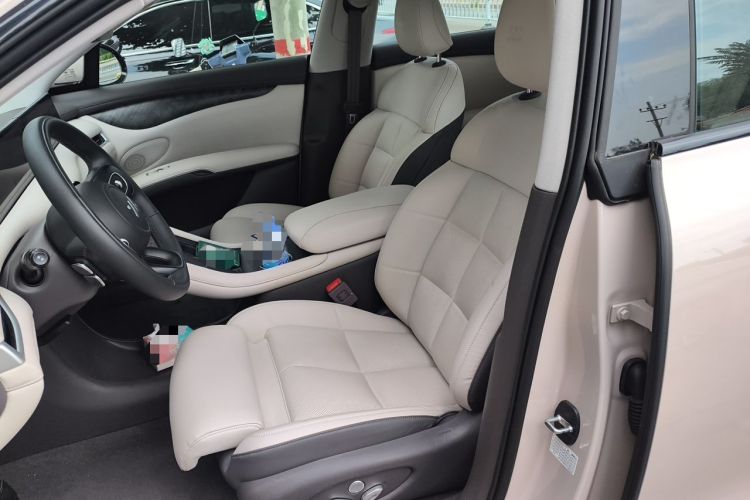 Used IM LS6 2023 Max Enhanced Performance Edition Left Front Seat