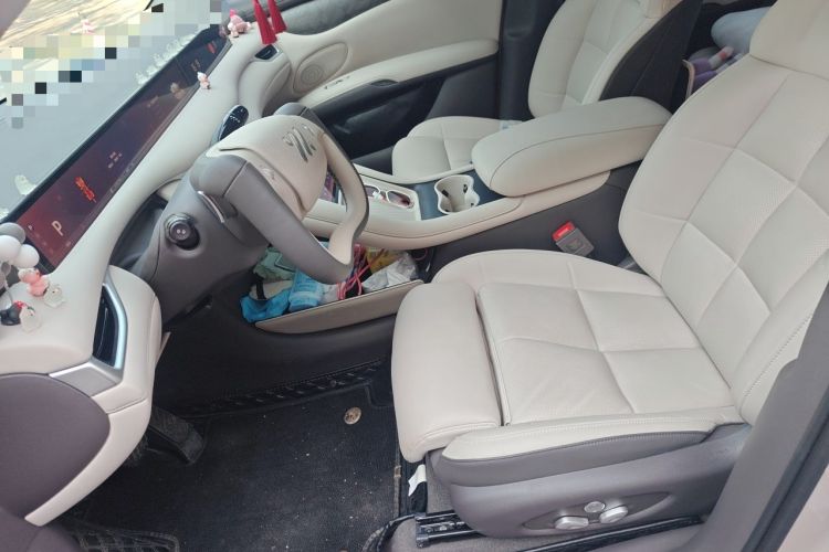Used IM LS6 2023 Max Standard Edition Left Front Seat