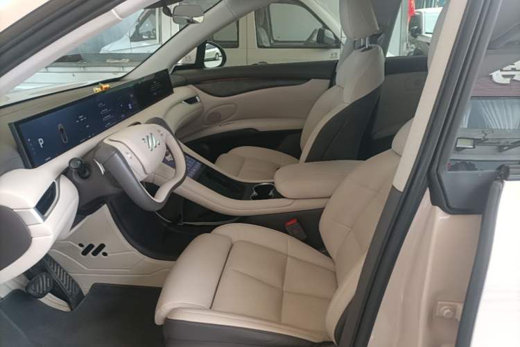 Used IM LS6 2023 Max Standard Edition Left Front Seat