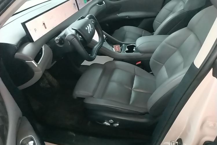Used IM LS6 2023 Max Standard Edition Left Front Seat