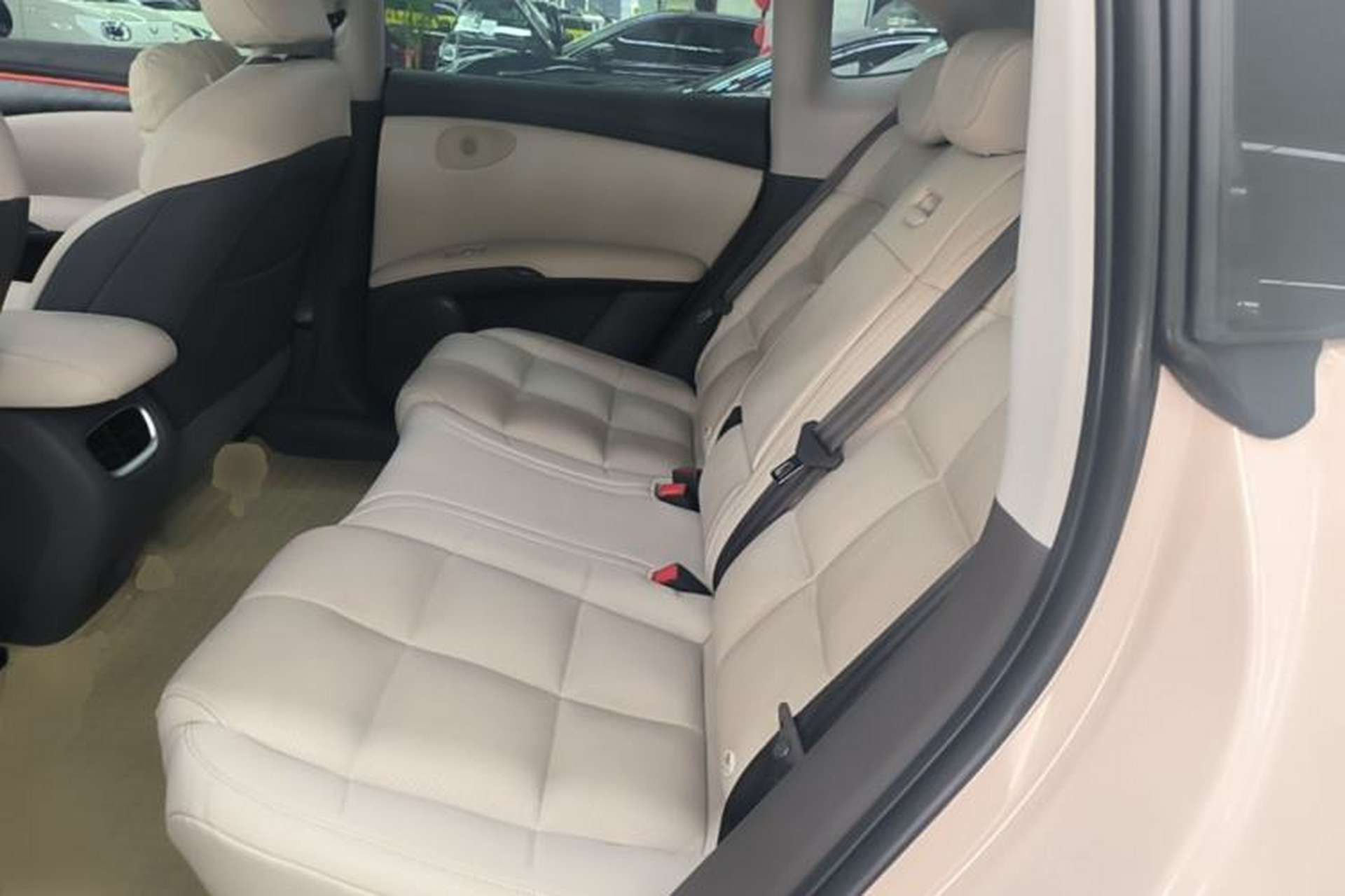 Used IM LS6 2023 Max Standard Edition Left Rear Seat