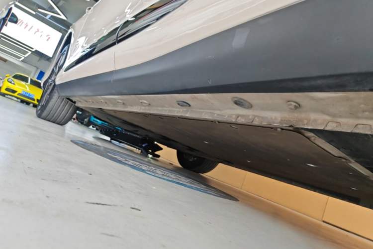 Used IM LS6 2023 Max Standard Edition Left Side Sill