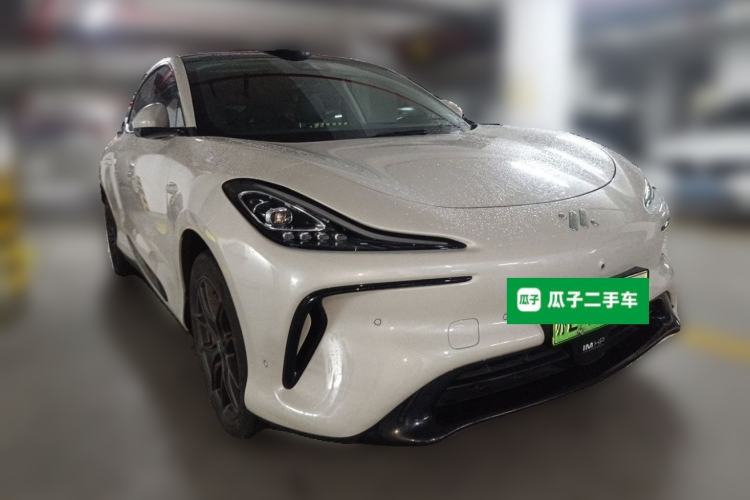 Used IM LS6 2023 Max Standard Edition Front Right 45 Deg