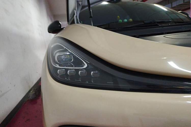 Used IM LS6 2023 Max Standard Edition Right Front Headlight